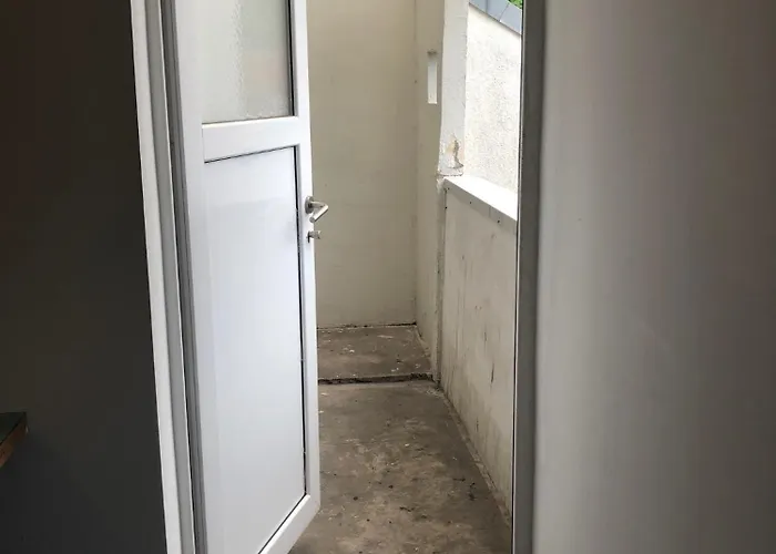 Grosse Handwerkerwohnung In Walle * ブレーメン