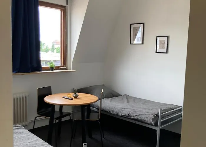 Grosse Handwerkerwohnung In Walle アパート