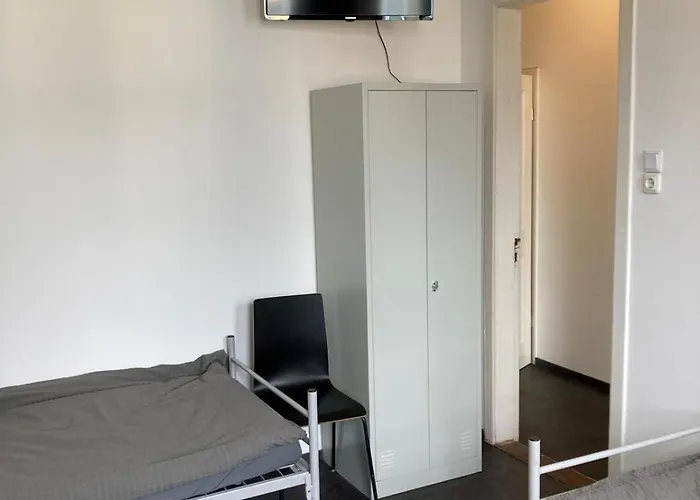 Grosse Handwerkerwohnung In Walle アパート ブレーメン