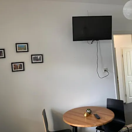 Apartment Grosse Handwerkerwohnung In Walle *