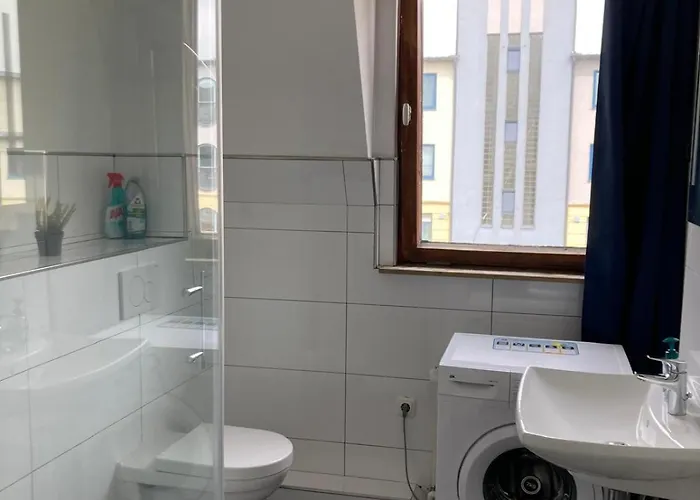 Grosse Handwerkerwohnung In Walle Brema